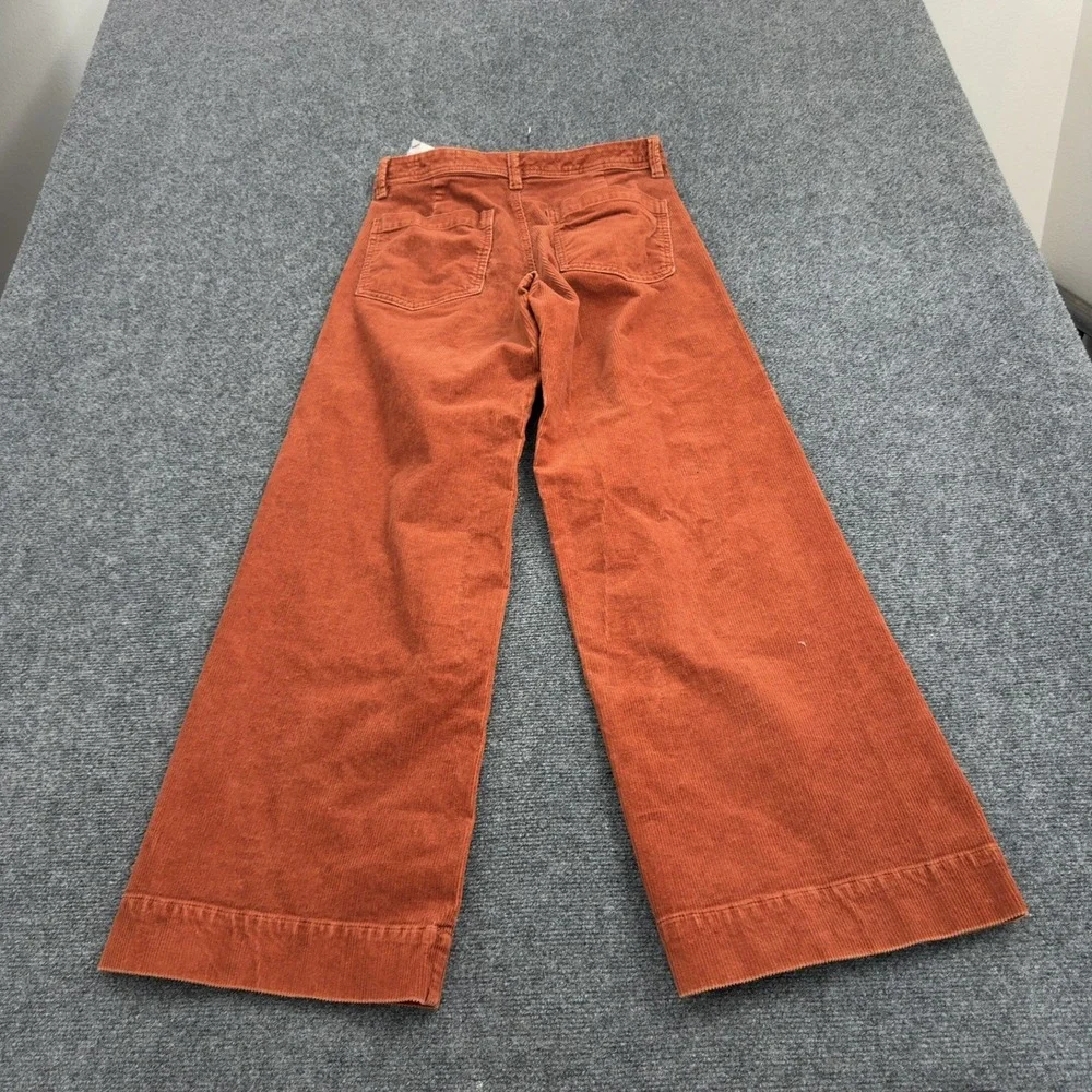 GAP waist flat